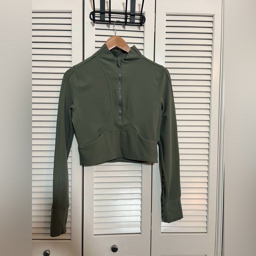 Olive Green Cropped Athleisure Top